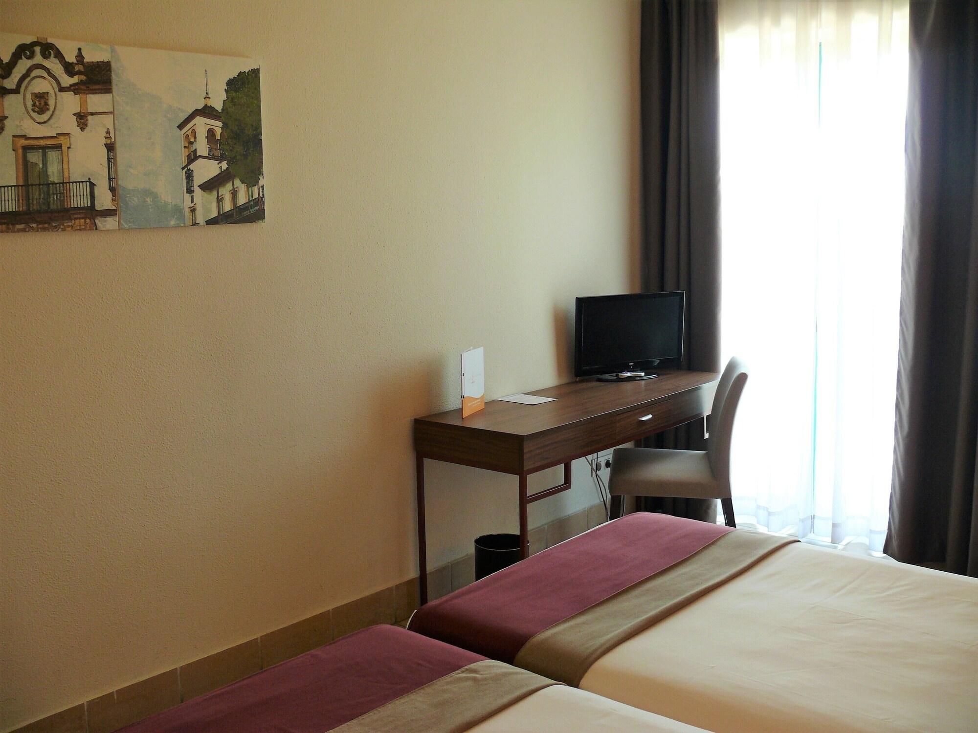 Hotel Oromana Alcalá de Guadaira Kültér fotó