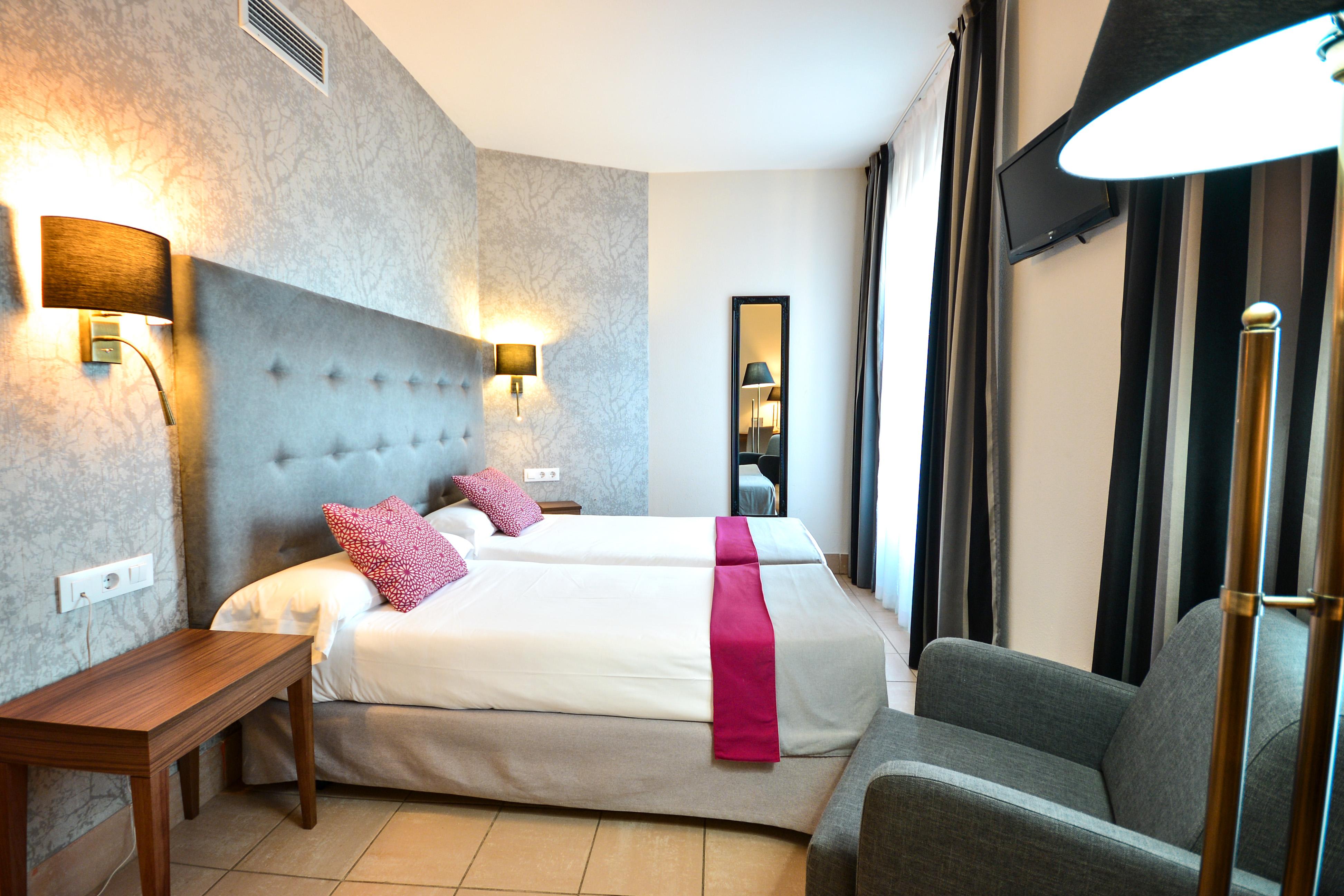 Hotel Oromana Alcalá de Guadaira Kültér fotó